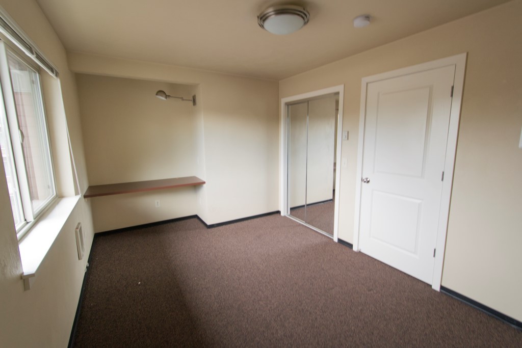 Eugene Apartment: 1754 Patterson St. 1-9