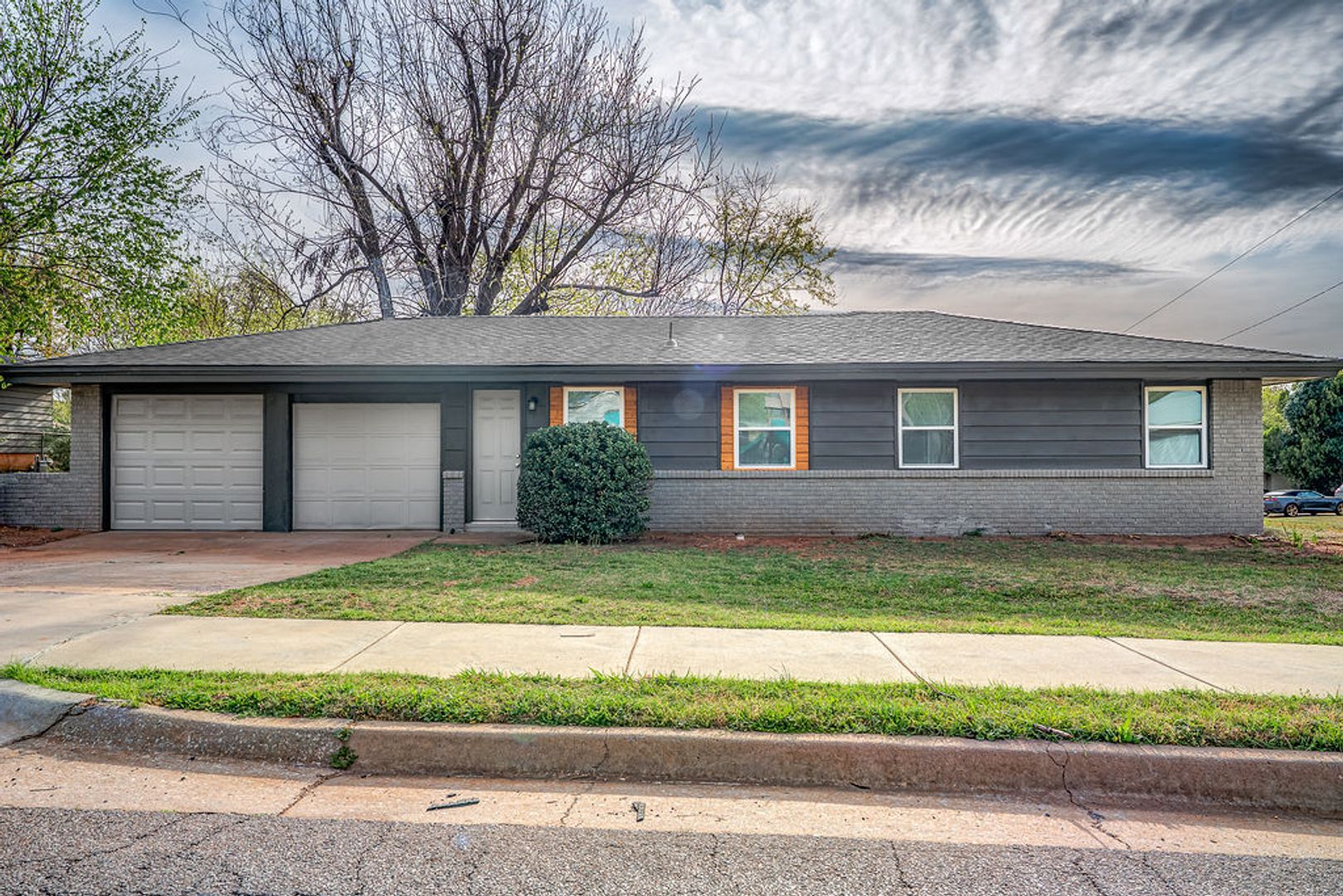OKC House: 1501 NE 33rd St