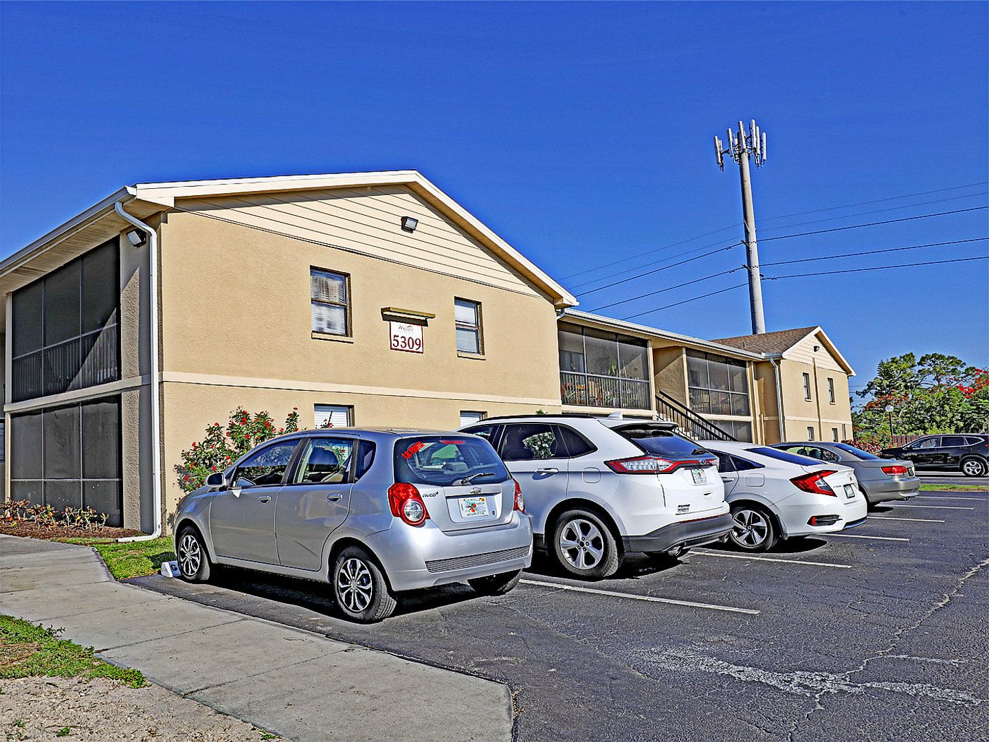 Fort Myers Apartment: 5309 Summerlin Rd. 905