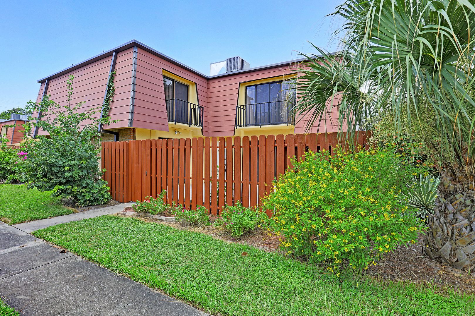 Fort Myers Apartment: 1556 Park Meadows Drive, 1