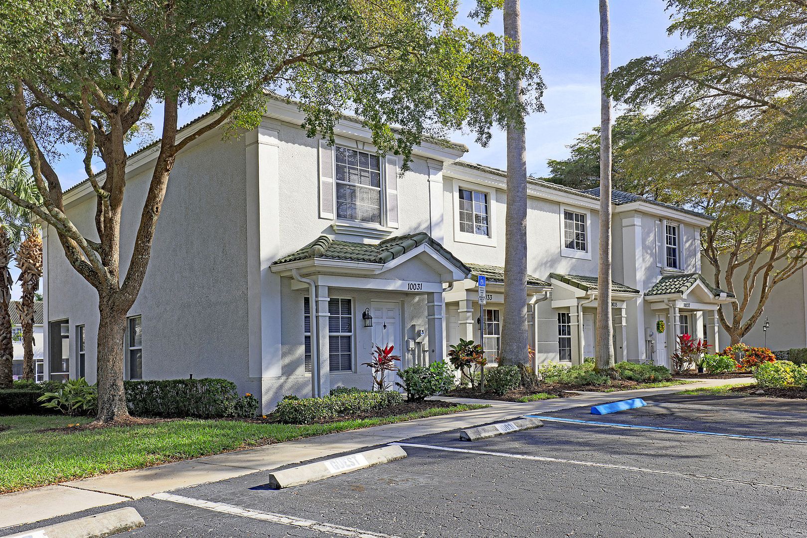 Fort Myers Apartment: 10033 Spyglass Hill Lane