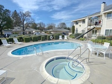 HIDDEN GEM! 2 BEDROOM 1 BATH IN ELK GROVE, CA
