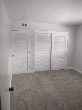 1 bedroom apartment ready for move in. – photo 1