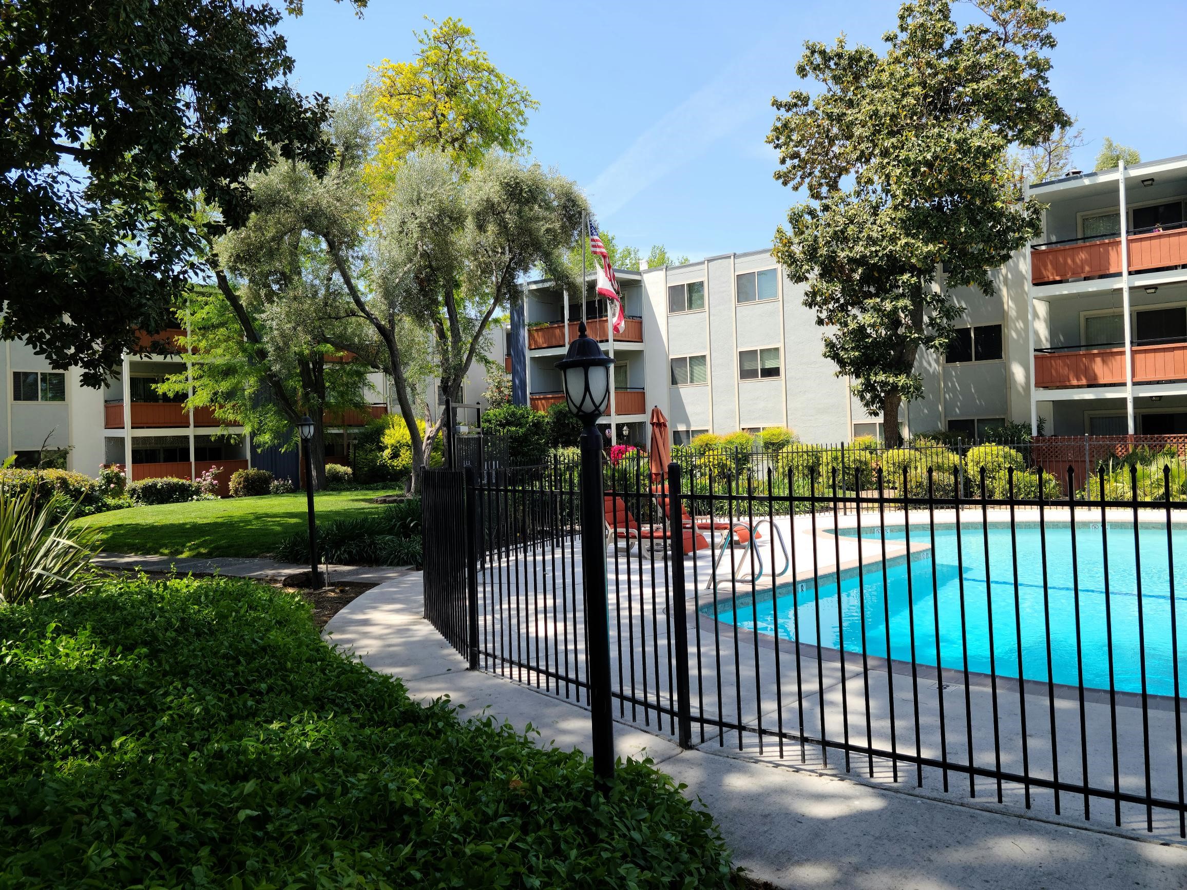 Huntington Apartments 9 of 12