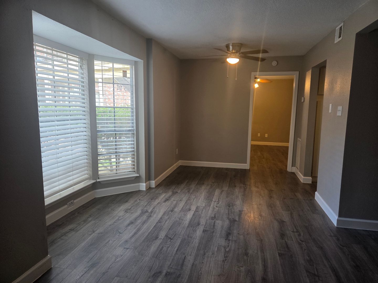 Galveston Apartment: 217 Church St