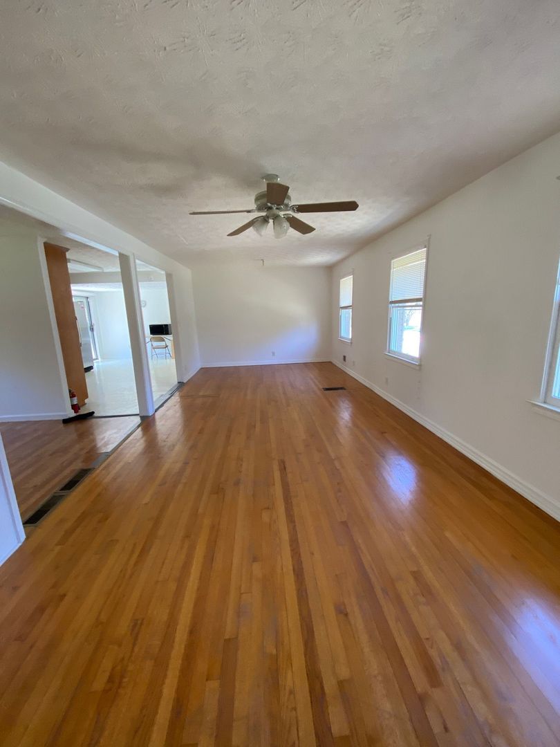Norcross House: 651 Oneta Drive
