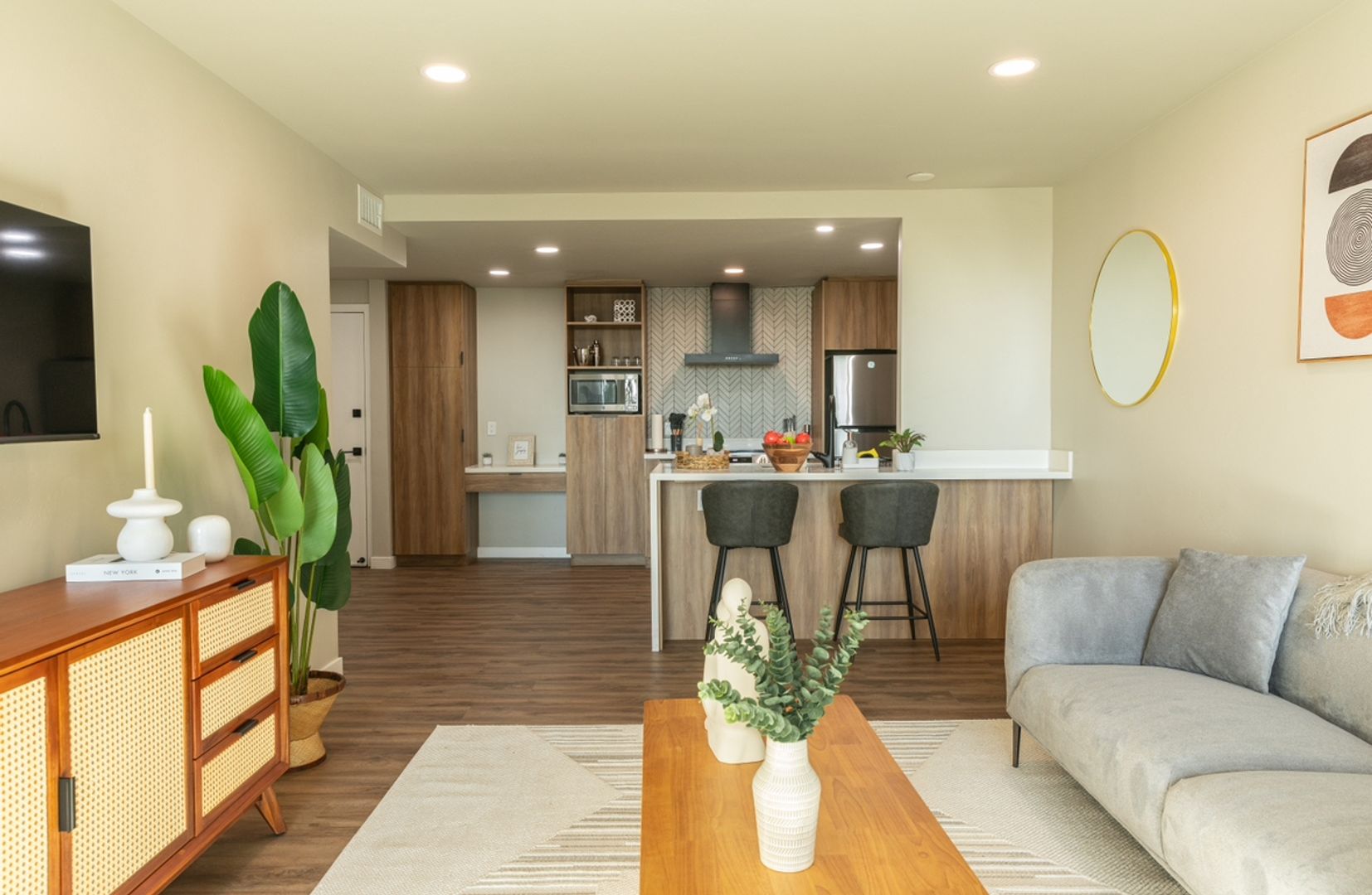 San Diego Apartment: 4043 1st Ave