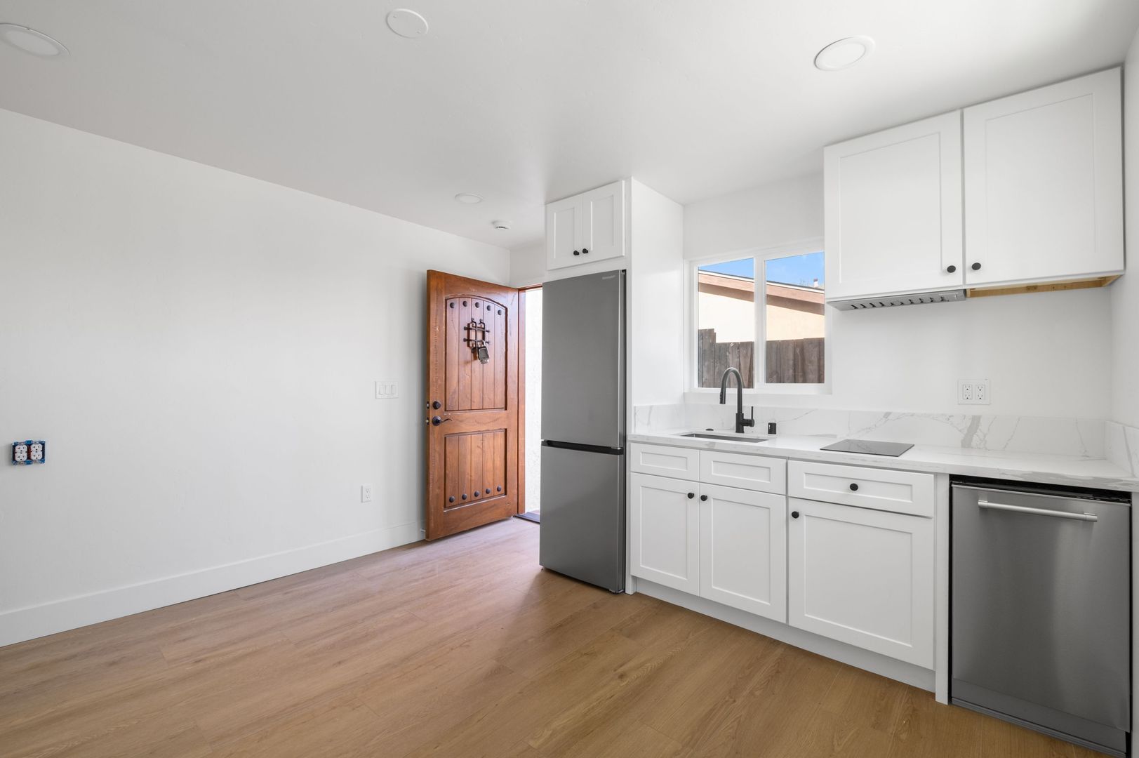 San Diego Apartment: 4344 Van Dyke Avenue