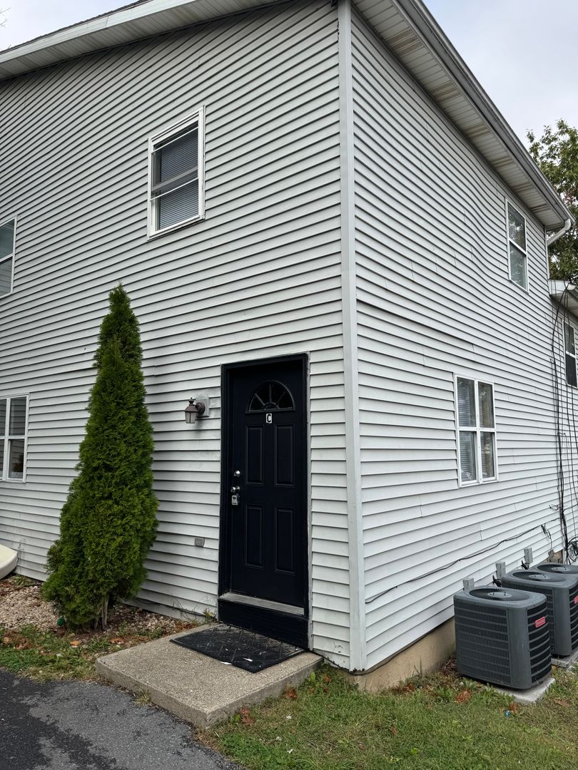 Bethlehem Apartment: 1538 E. 8th Street