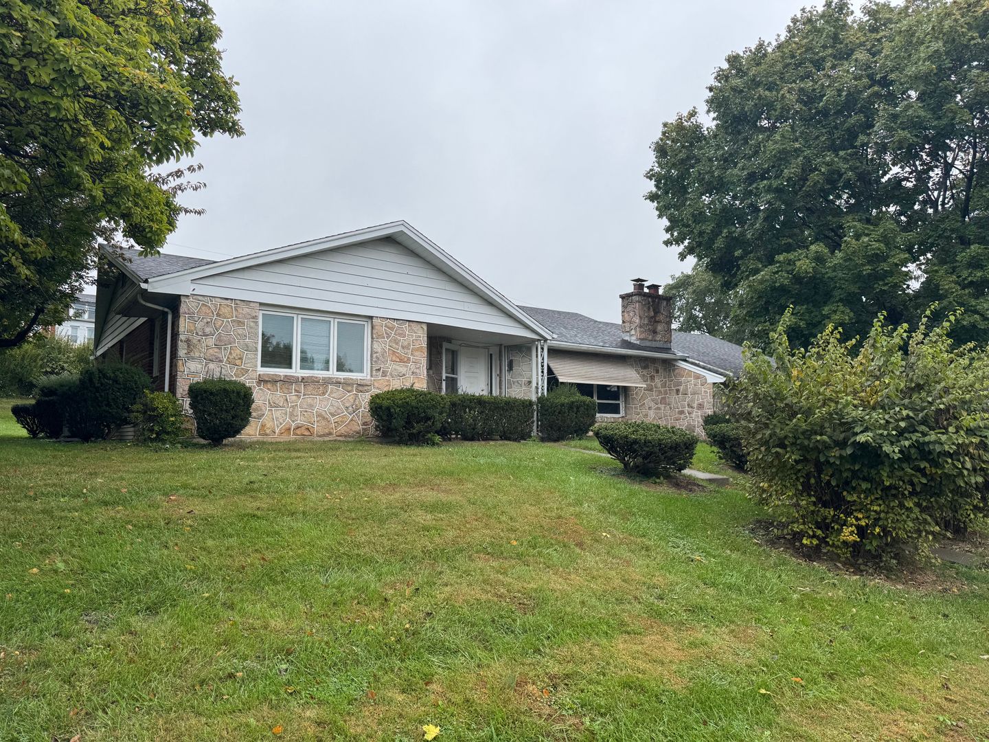 Stunning 3-bedroom, 3-bathroom single family home 