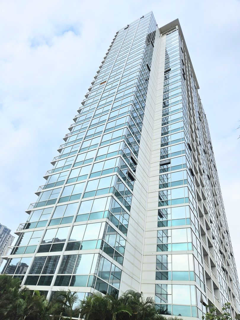 Honolulu Condo: 909 Kapiolani Blvd Unit 807,