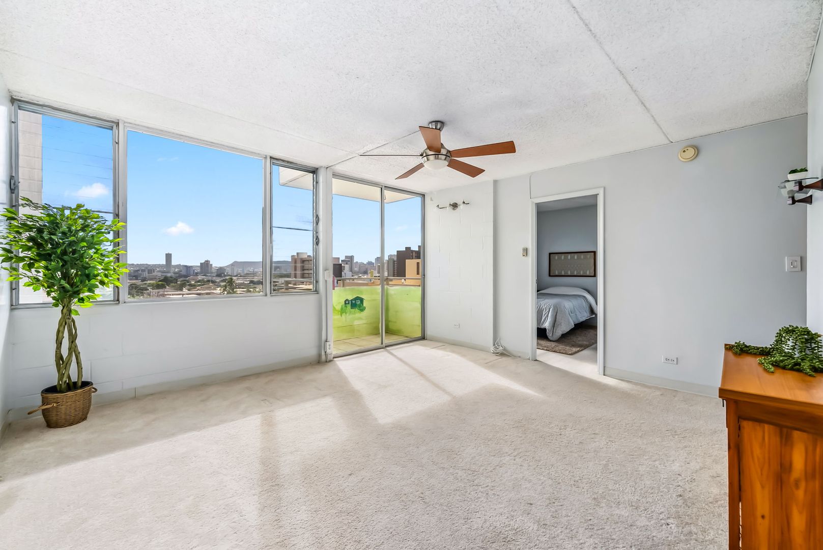 Honolulu Condo: 1624 Dole Street, Unit 704