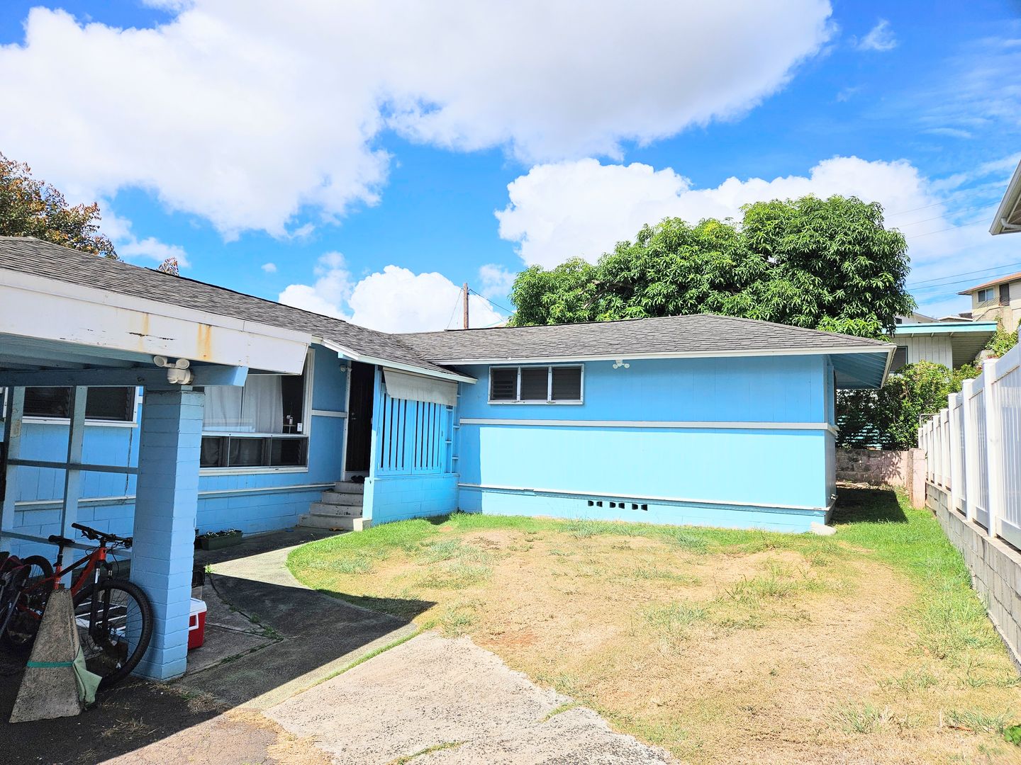 Honolulu Apartment: 2014 B Nu Place