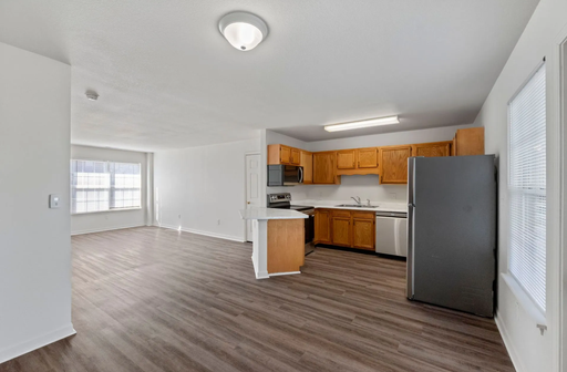 1915 Hazelwood Ave, Unit C – photo 1