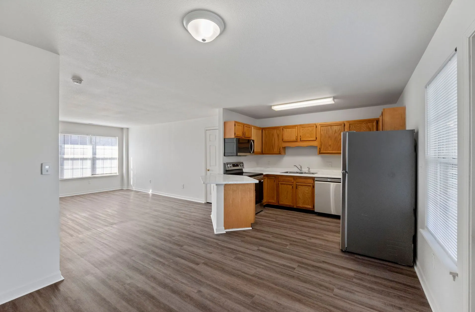 Fort Wayne Apartment: 1911 Hazelwood Ave