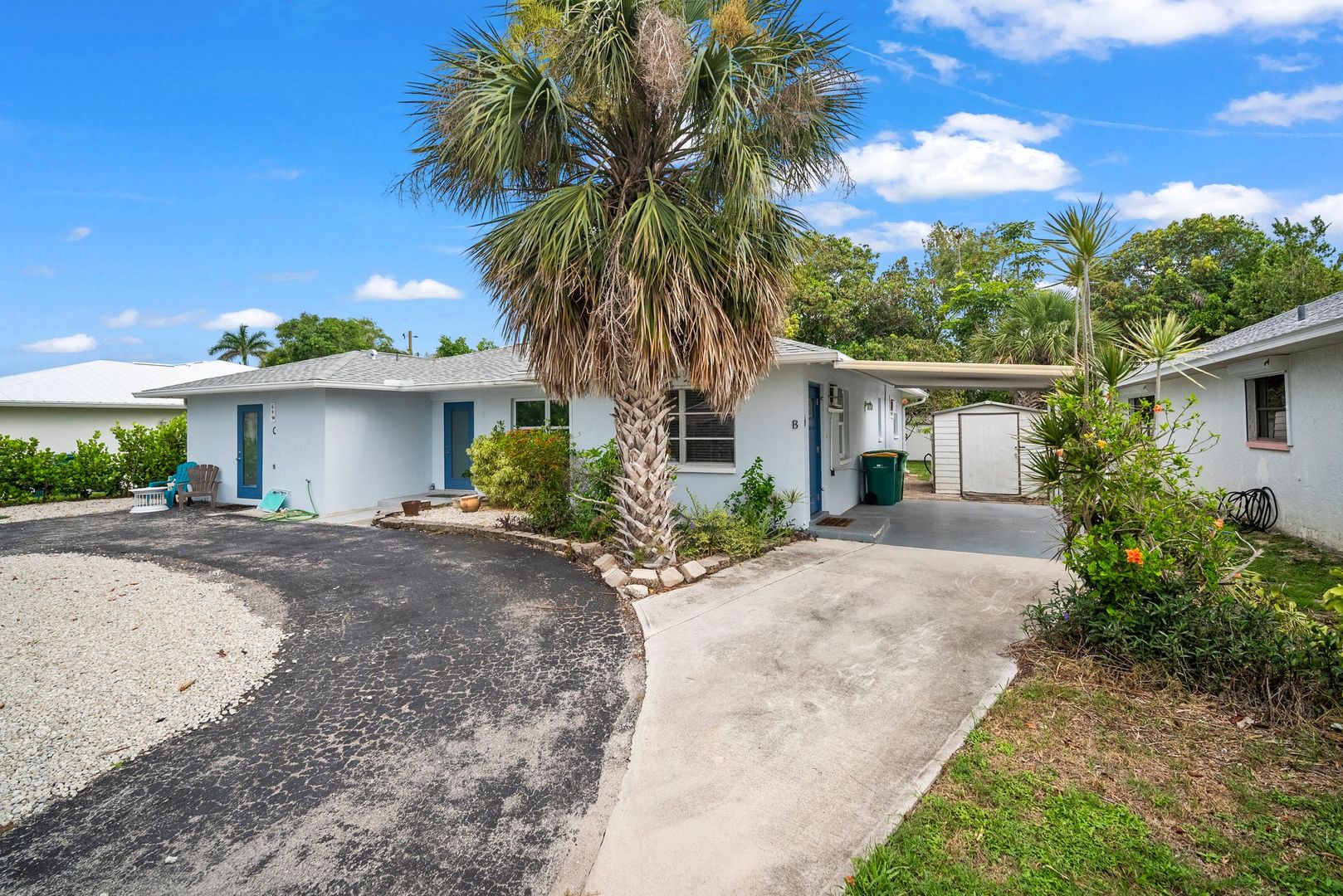 Naples House: 655 94th Ave N B