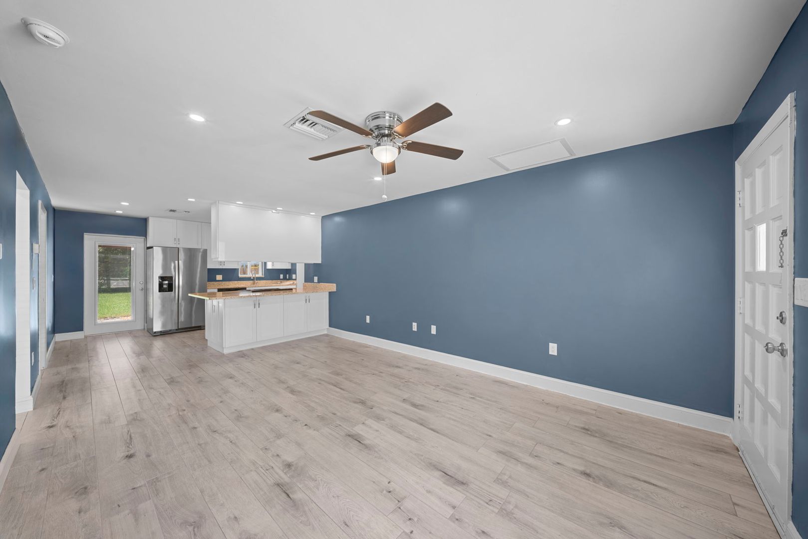 Naples House: 645 95th Ave N  #1