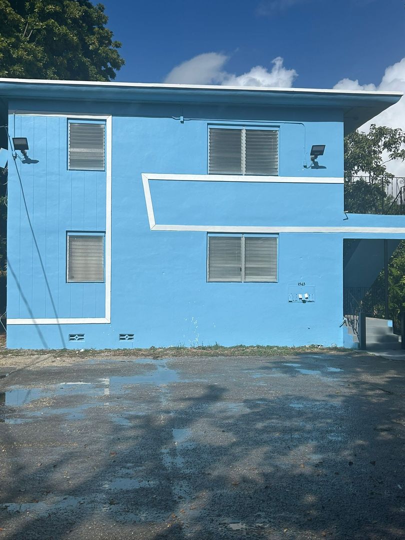 Miami Apartment: 1565 SW 6th St