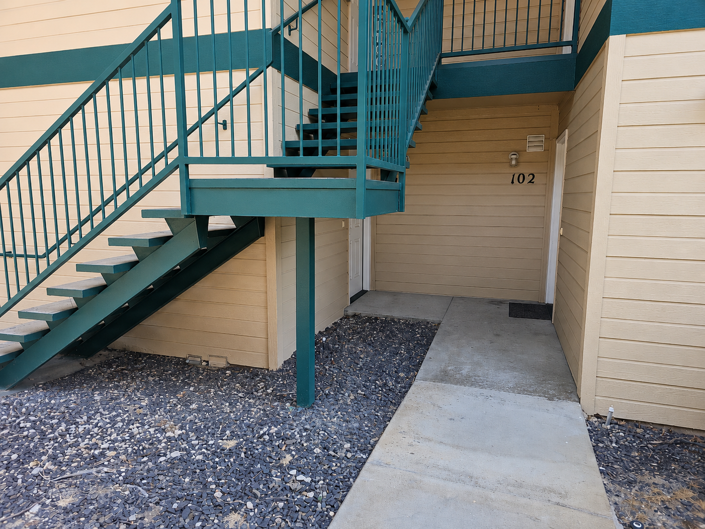 Boise Apartment: 6761 W. Overland Road