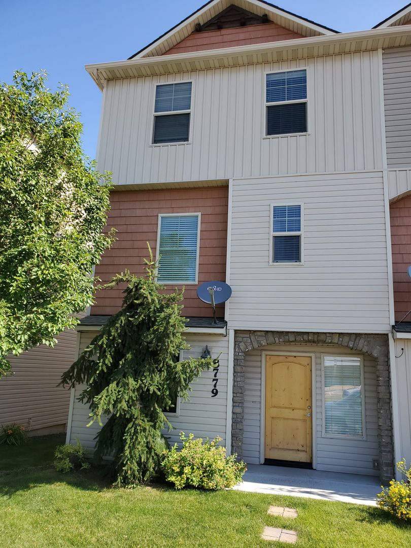 Boise House: 8779 W. Pine Valley Lane