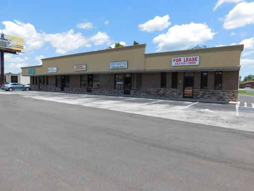 1702 D Hwy 70 - Commercial Space Available in James City! Current tenant will be out by September 30th. – photo 1