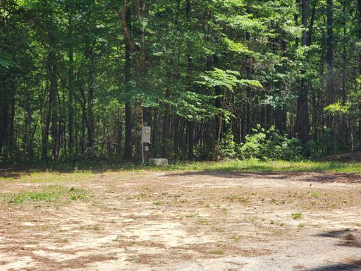 218 A Shady Lane - Large wooded private RV lot between New Bern and Jacksonville!