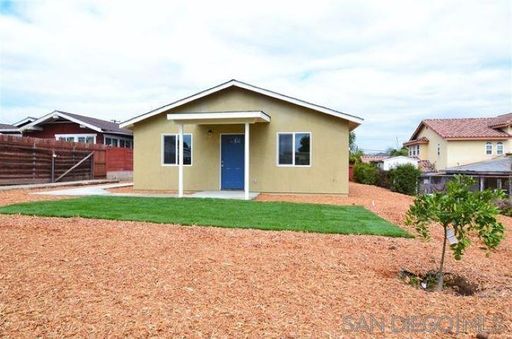 Remodeled 3 bed/2 bath in Lemon Grove! MOVE-IN SPECIAL! – photo 1