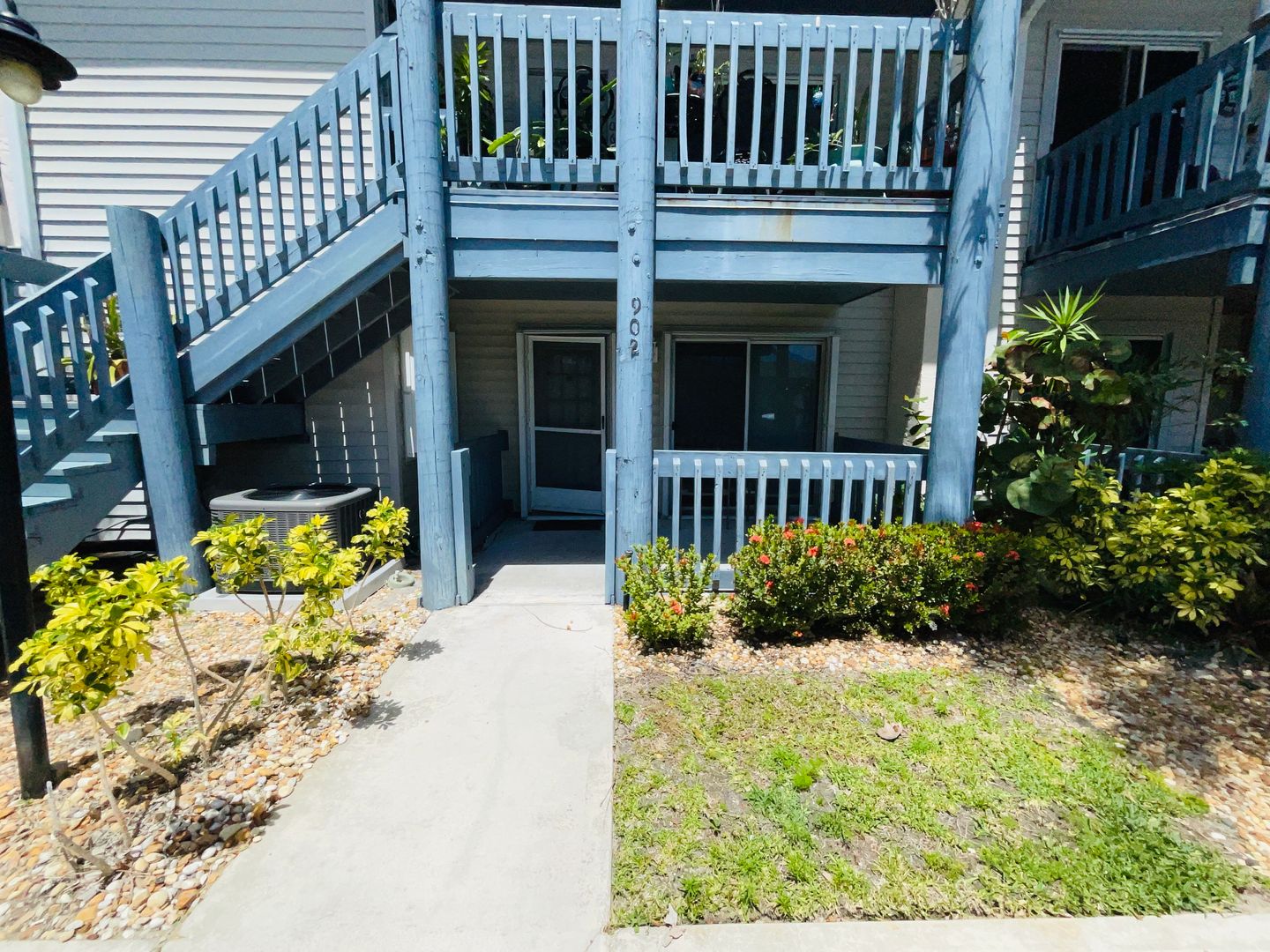 Jensen Beach Condo: 1617 NE Nautical Place