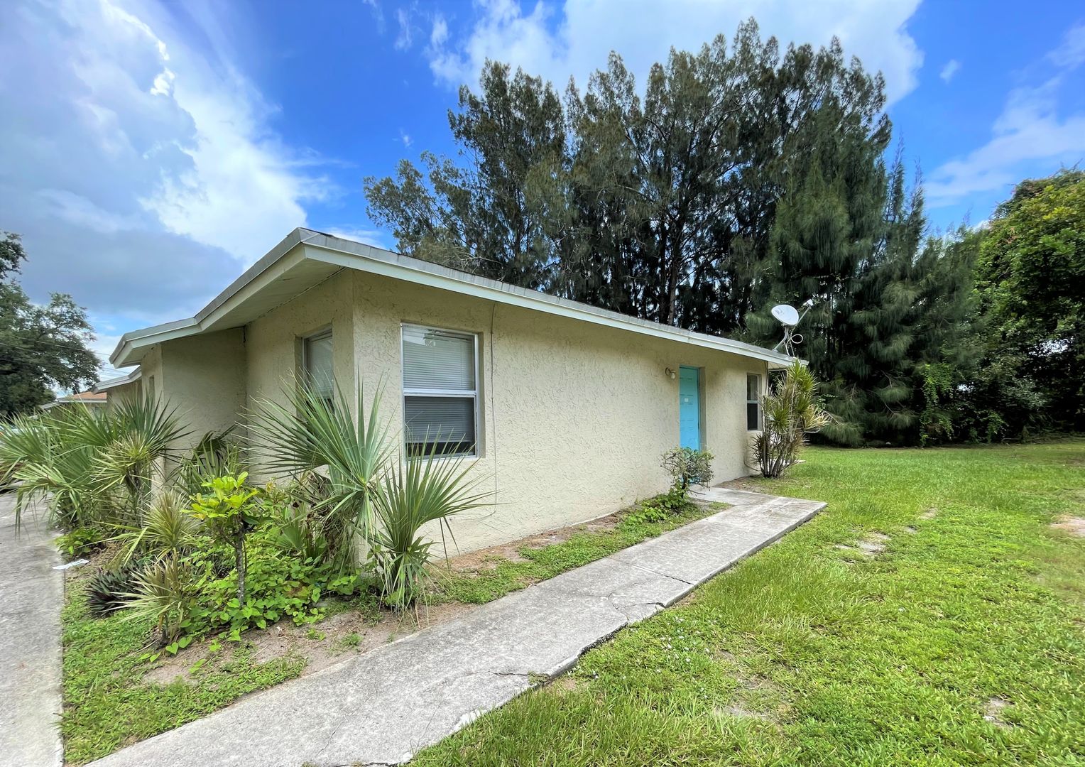 Fort Pierce House: 402 S 14th Street, Unit B