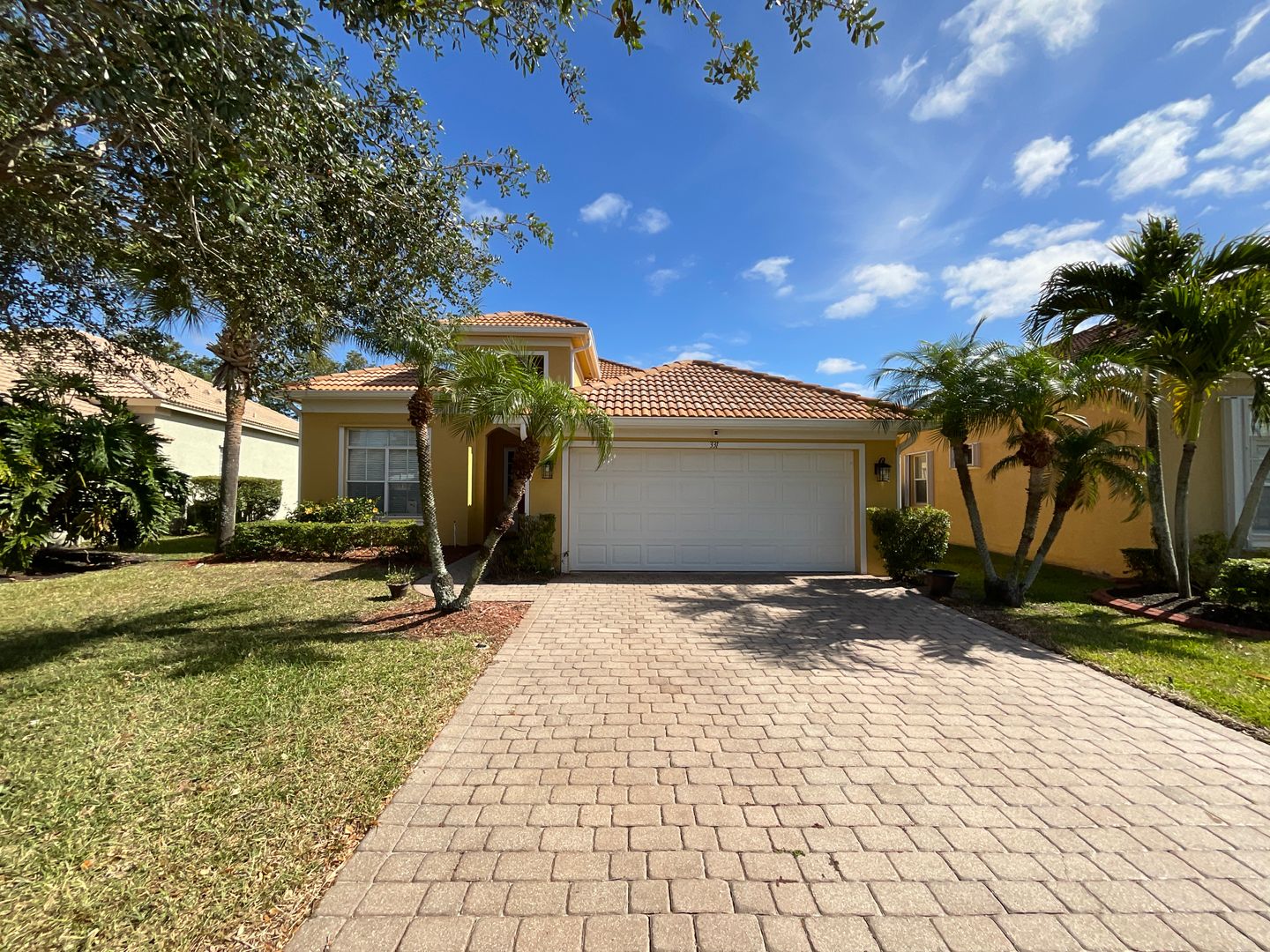 Port St Lucie House: 331 NW Somerset Circle