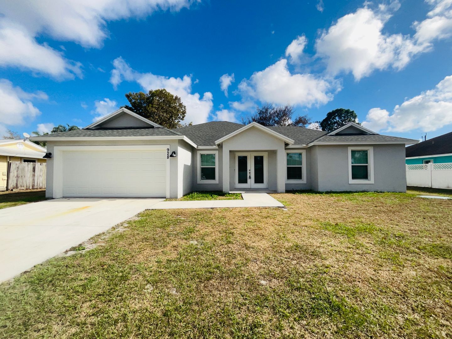Port St. Lucie House: 928 SW John MacCormack Terrace