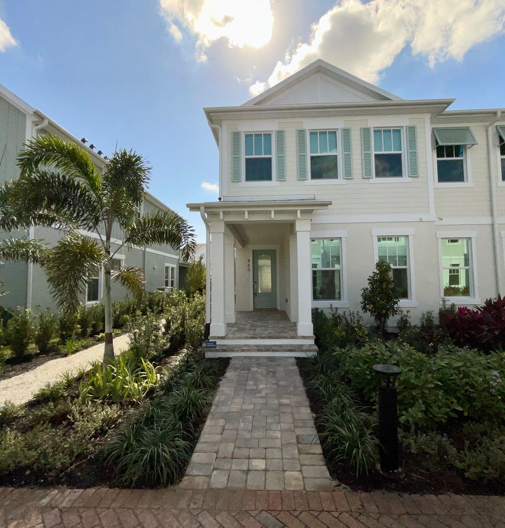 Palm City House: 860 SW Bushel Trail