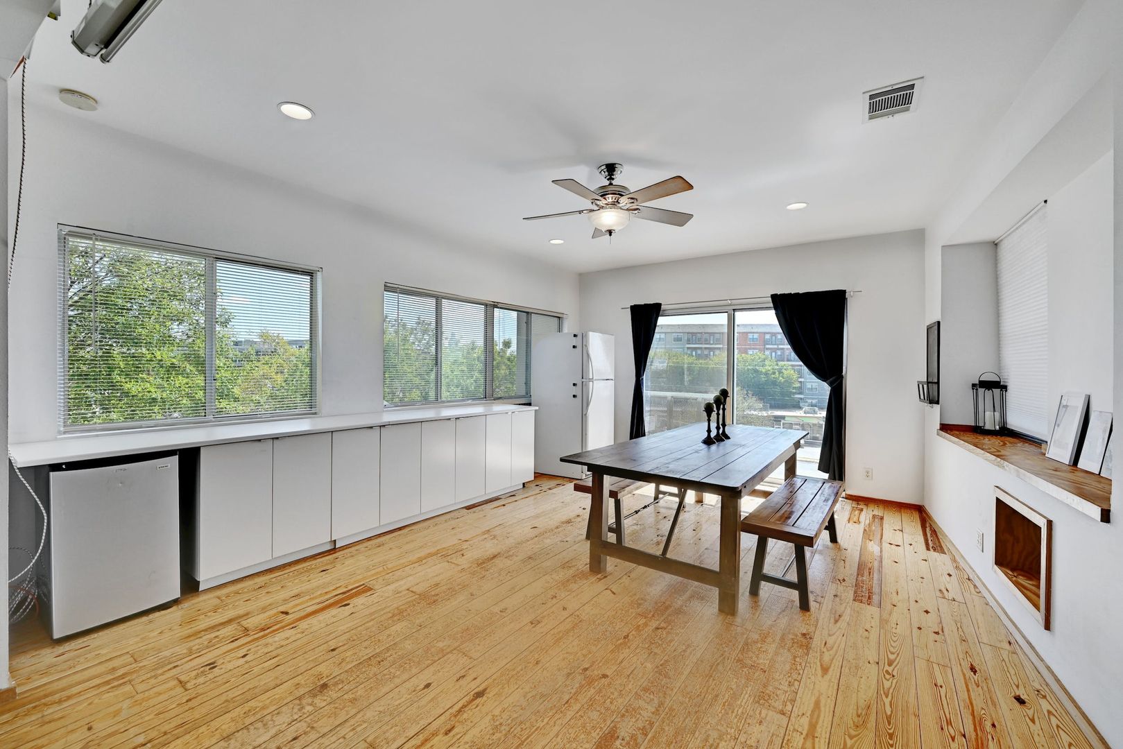 605 W. 29th 1/2 5 of 12