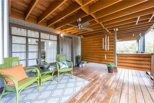 1212 Castle Hill St #7 – photo 1