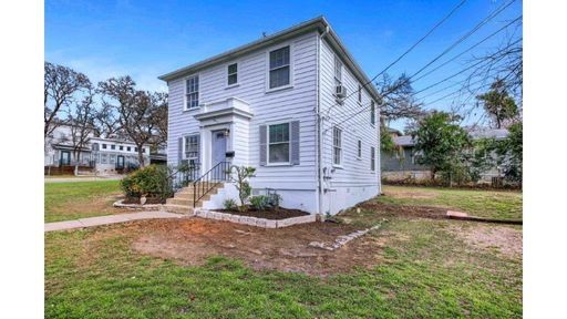 401 E. 33rd St – photo 1