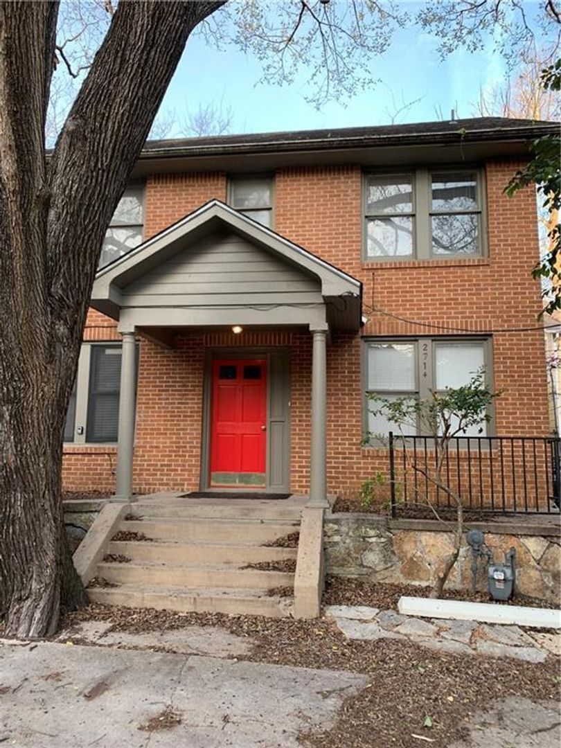 Austin Multiplex: 2714 Whitis Ave - Entire House