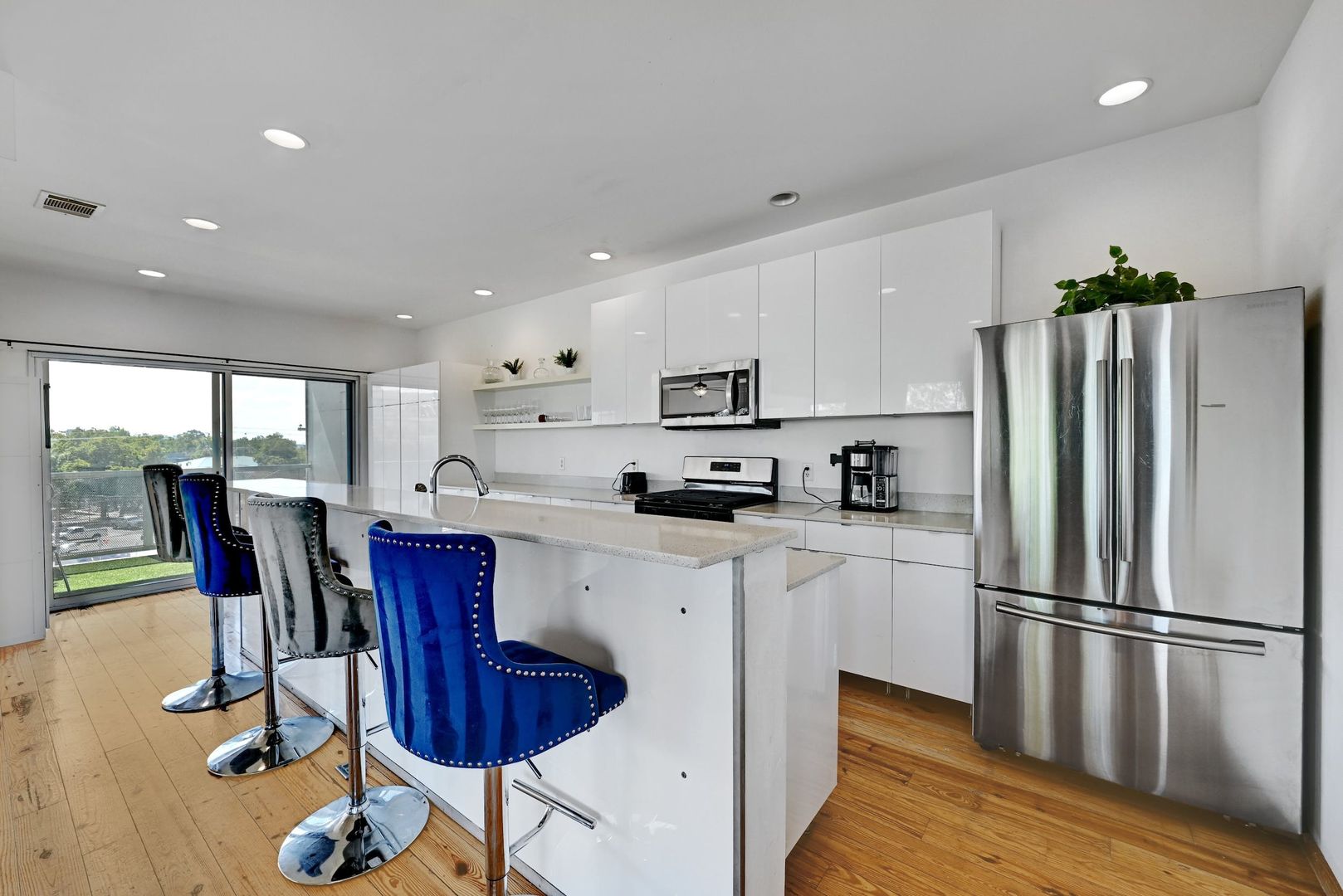 605 W. 29th 1/2 12 of 12