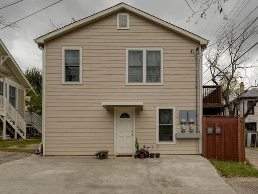 601 Bellevue Pl Unit D – photo 1