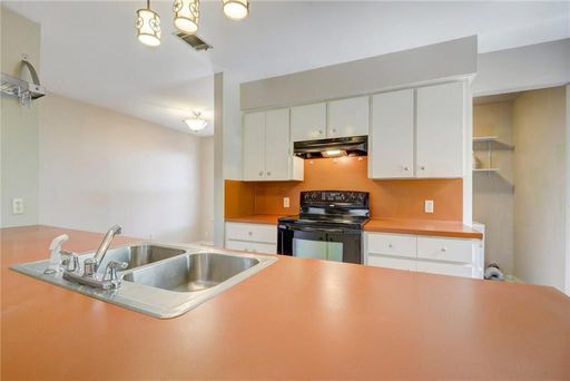 1305 Lorrain #E – photo 1