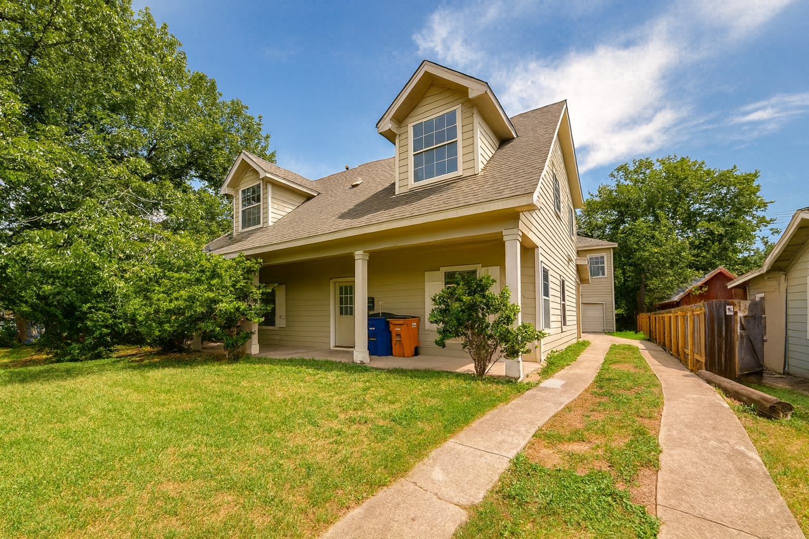 Austin Multiplex: 408 Nelray Blvd