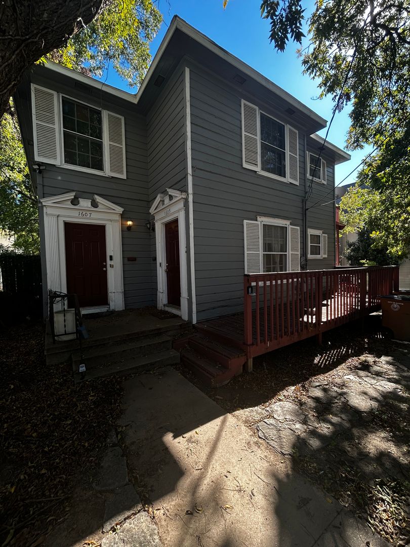 Austin Multiplex: 1605 Pearl St - Unit A