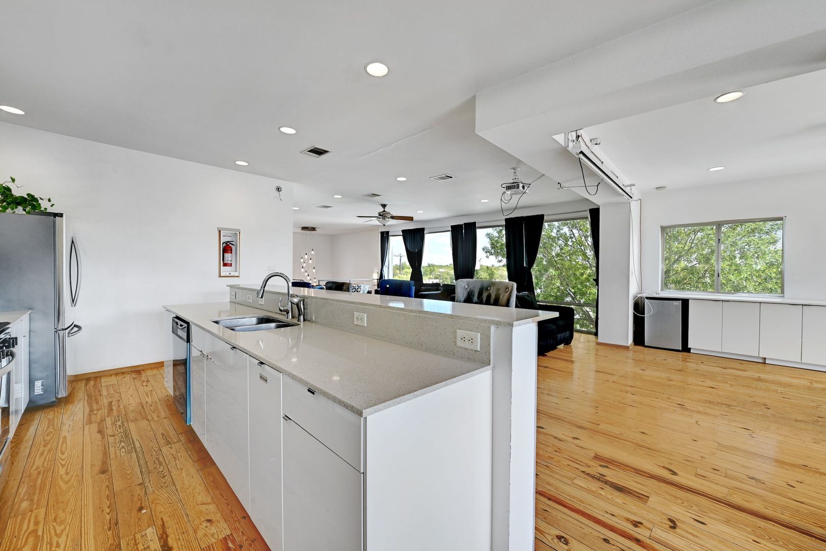 605 W. 29th 1/2 10 of 12