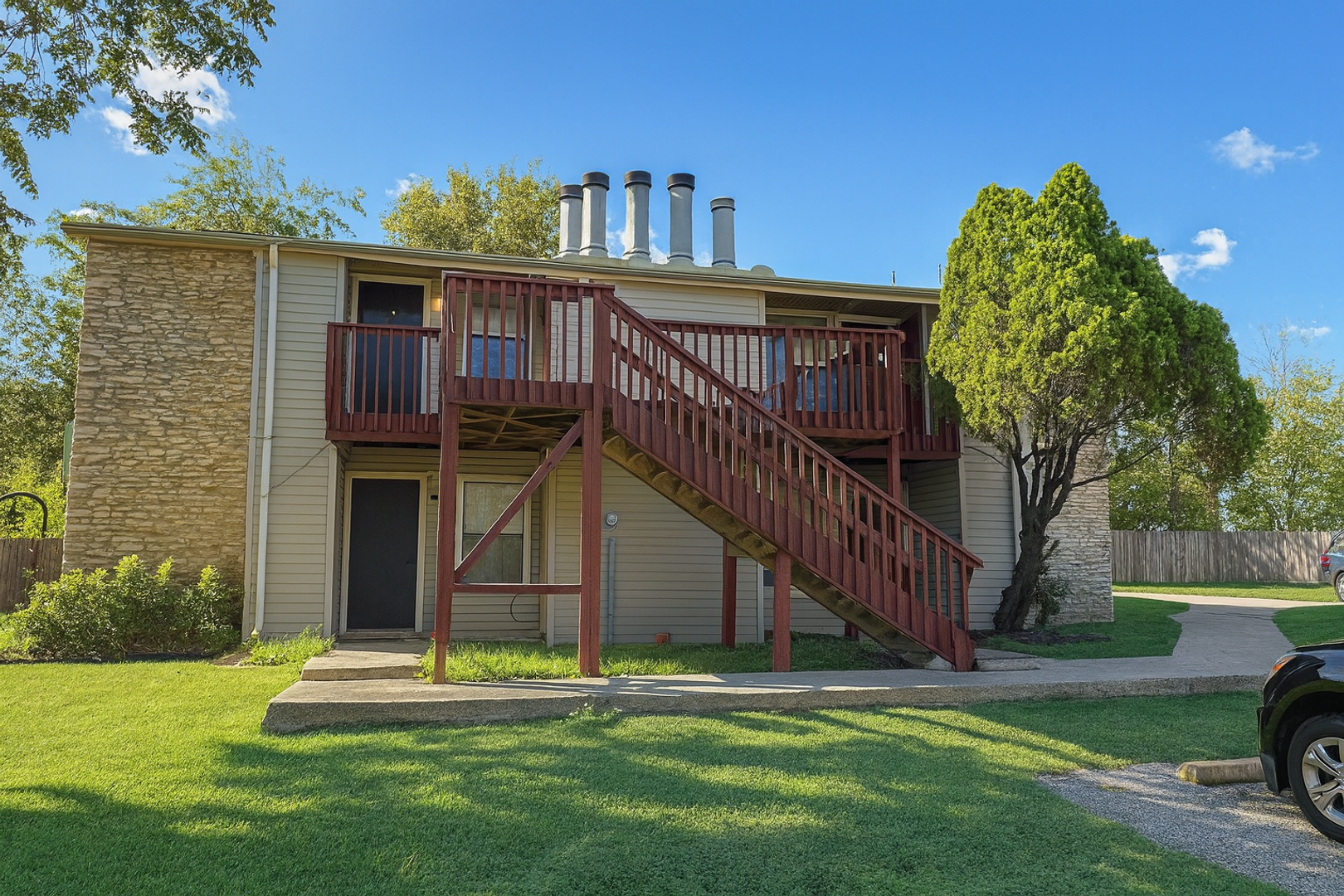 Austin Apartment: 903 Taulbee Ln