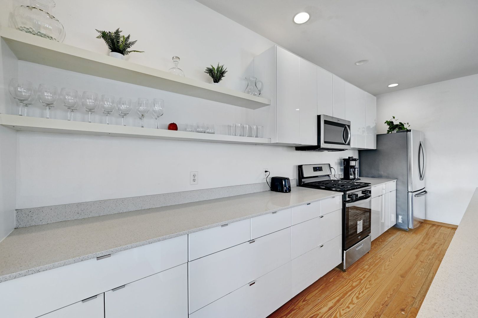 605 W. 29th 1/2 11 of 12