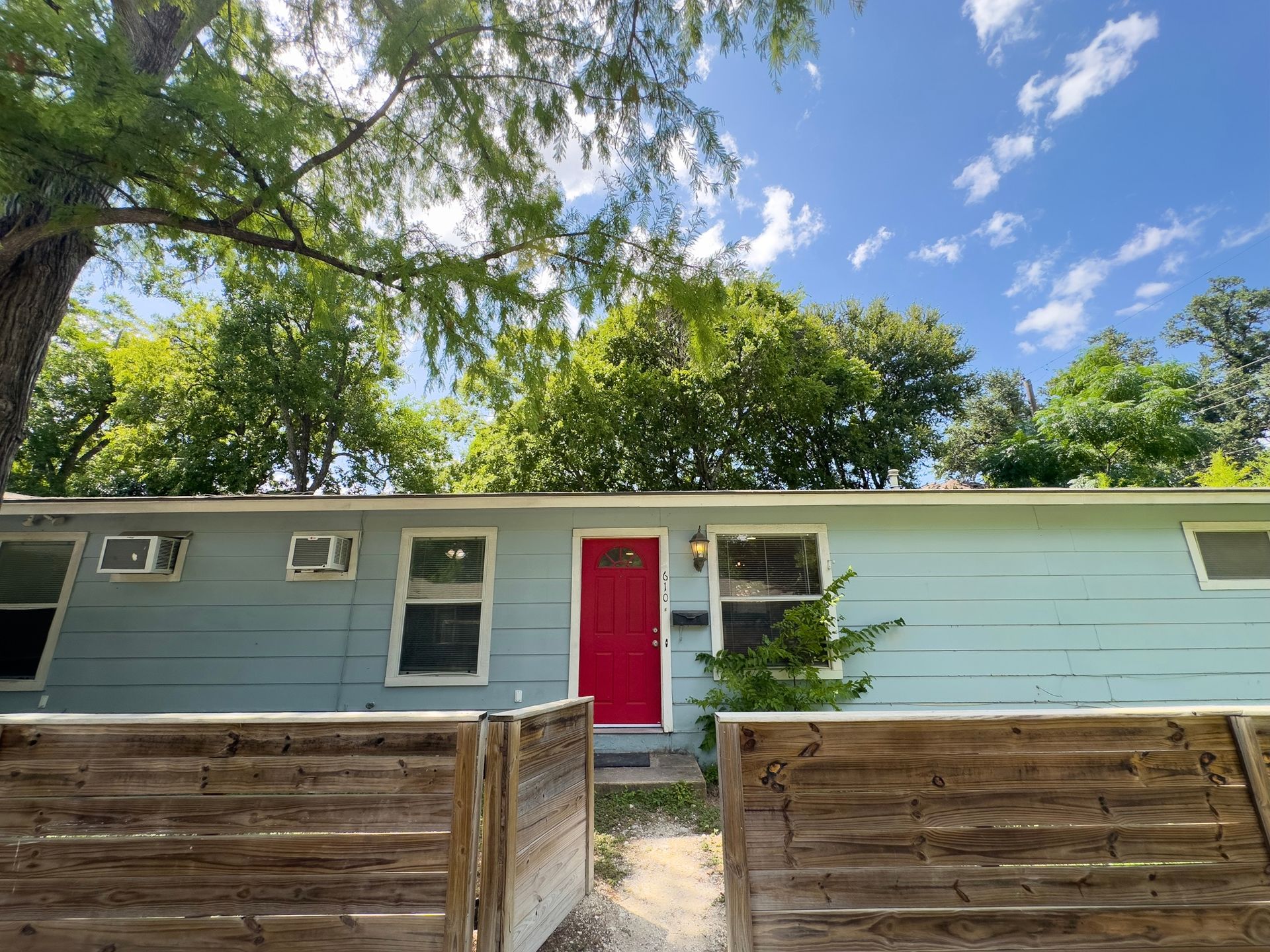 610 Genard St Unit A