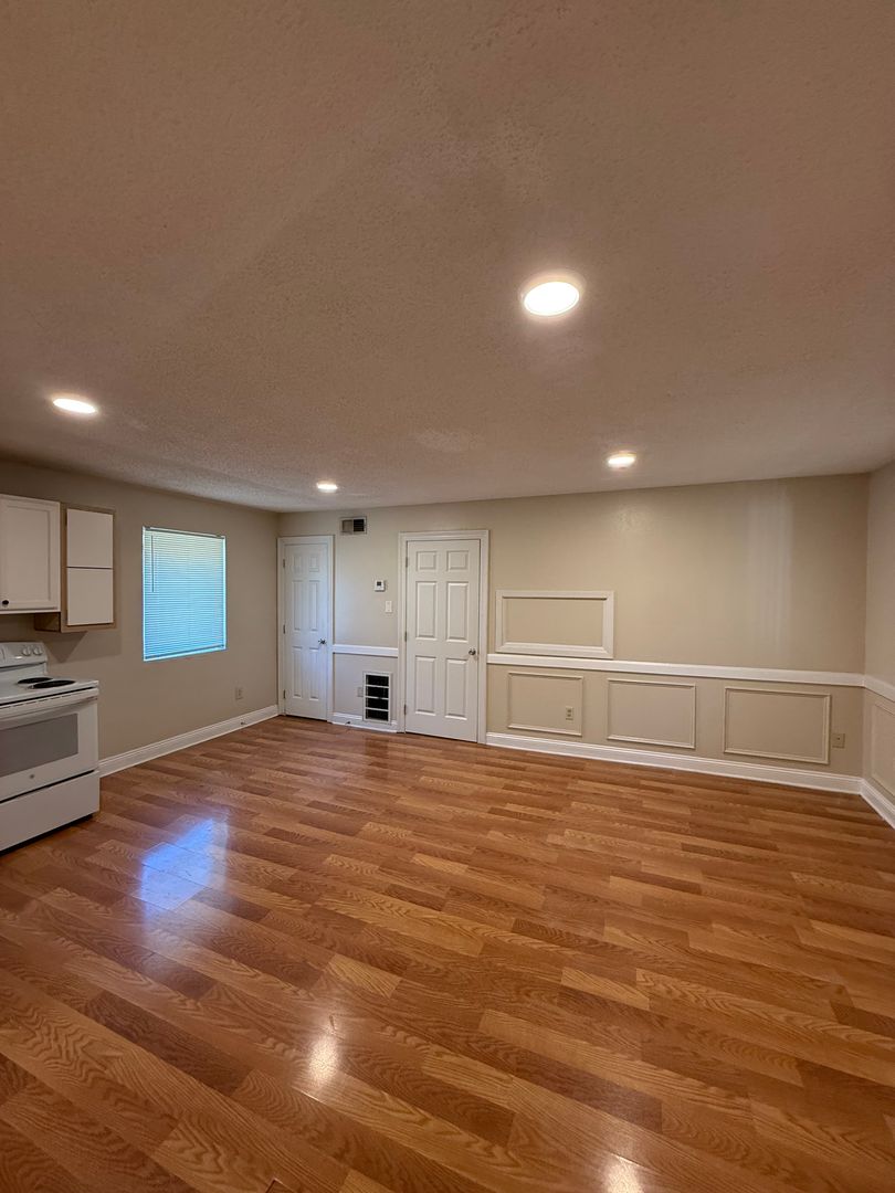 Metairie Apartment: 3349 Ridgelake dr