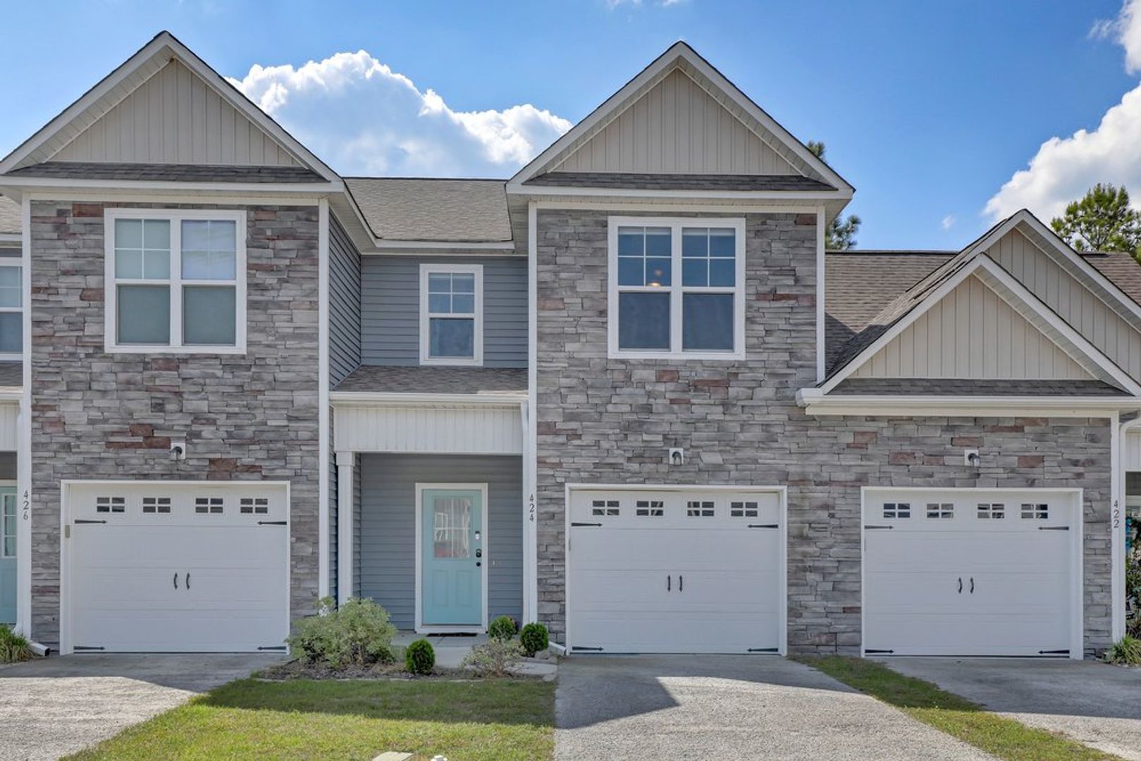 Sneads Ferry House: 424 Guppy Loop Rd.