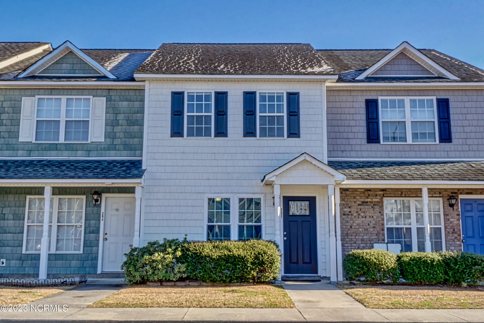 Jacksonville House: 202 Bridgewood Drive