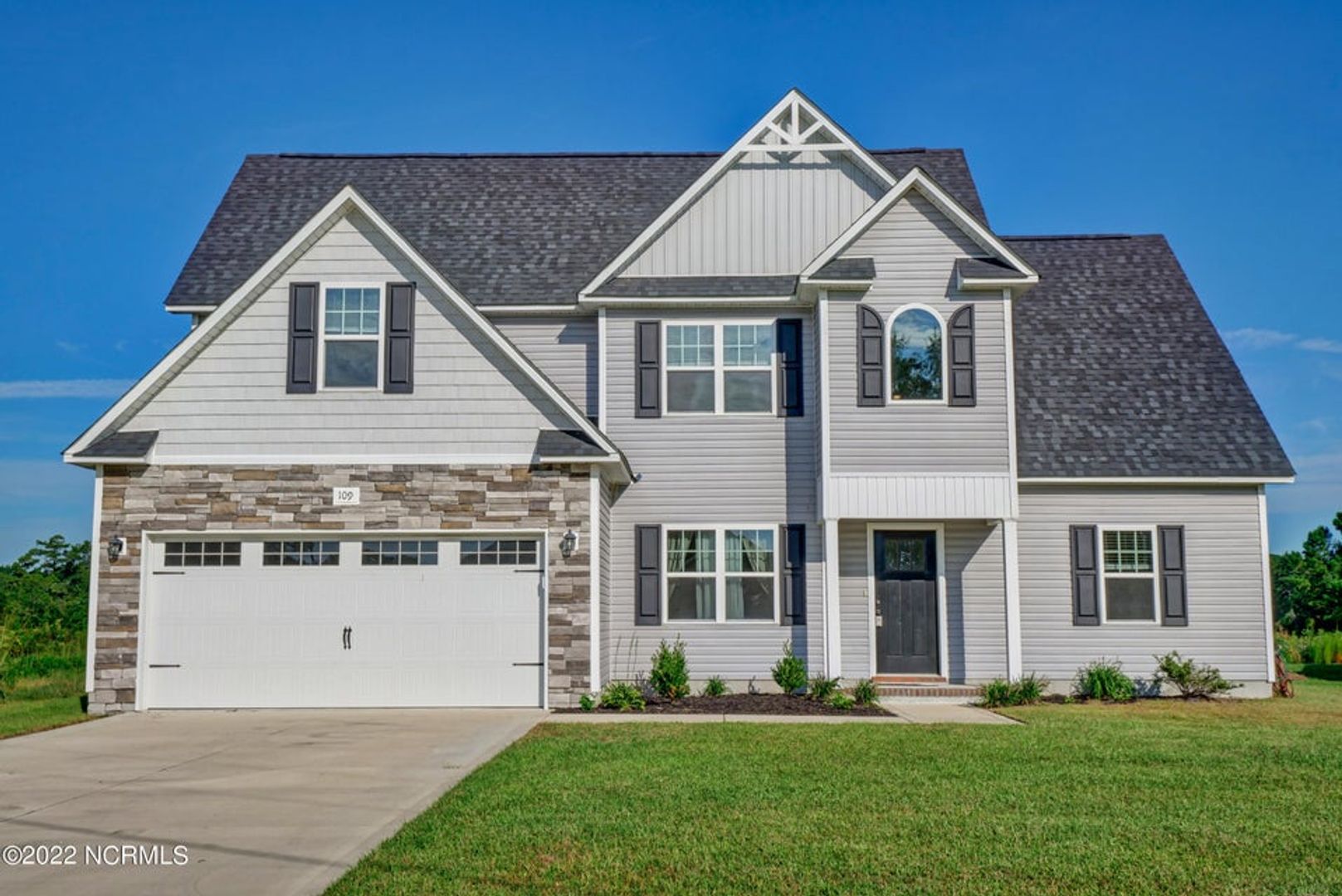 Richlands House: 109 Easton Drive