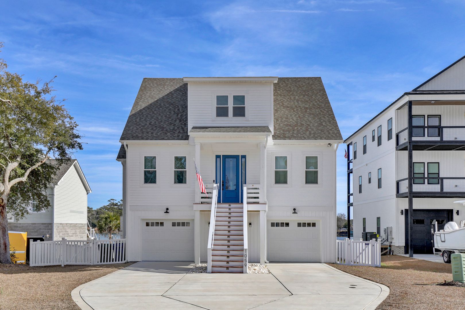 Sneads Ferrt House: 1059 Meridian Dr